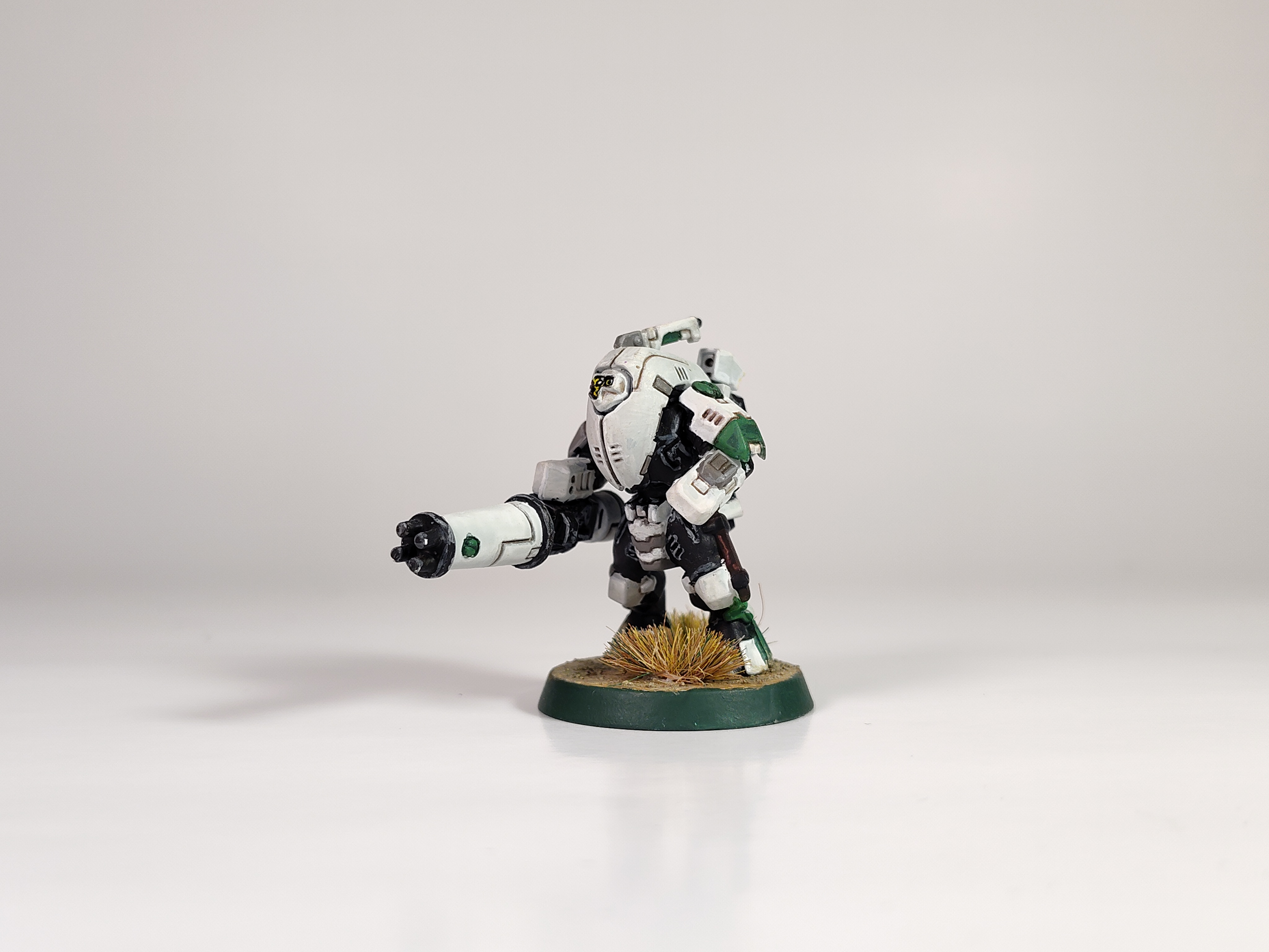 tau10